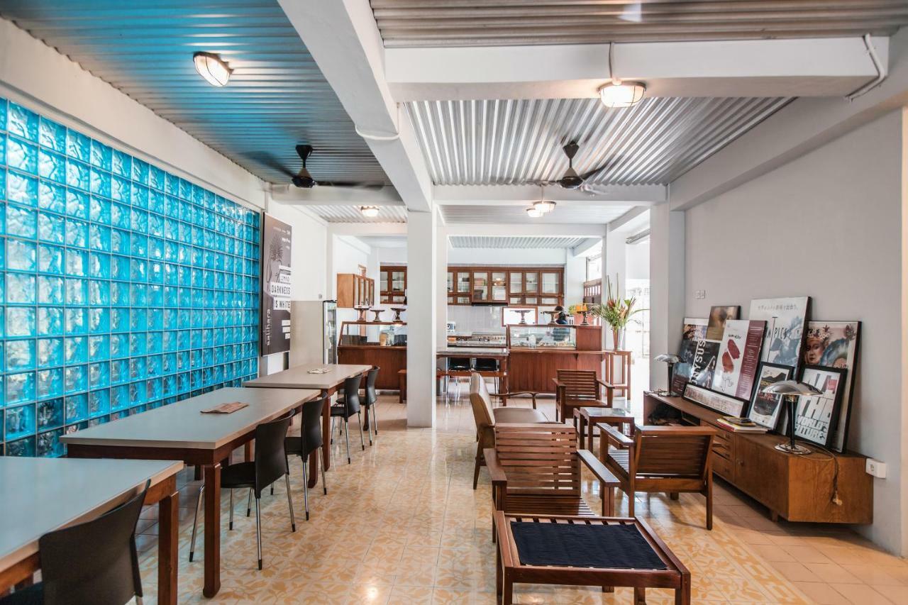 Oyo 1001 Pulo Art Space Near Ciranjang Ent Hospital Джакарта Екстериор снимка